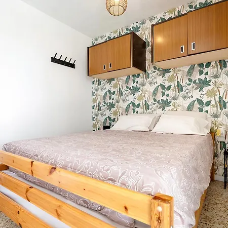 Apto Montsant Apartment